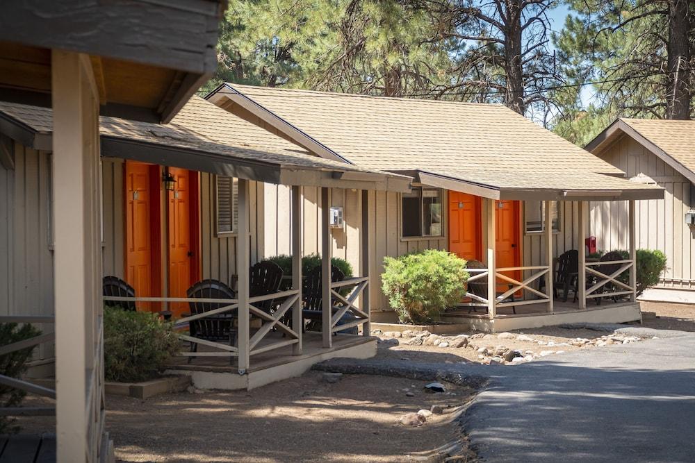 Ski Lift Lodge & Cabins Flagstaff Exterior photo